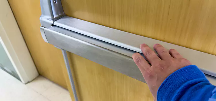 Installing a Push Bar on a Door La Ca